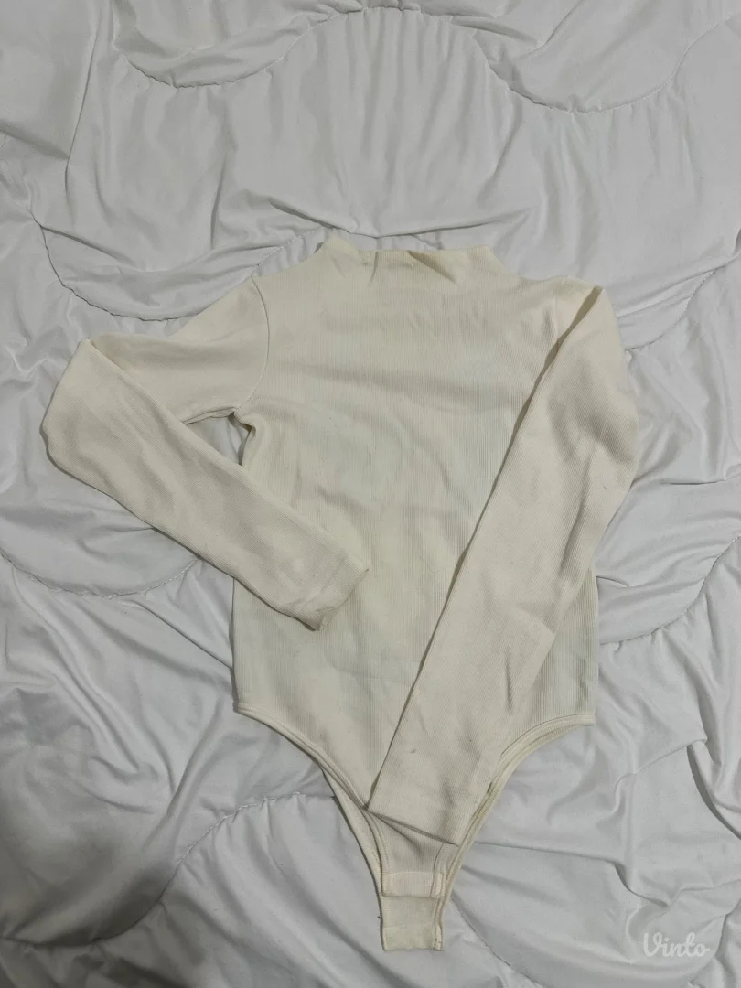 Zara bodi golih ledja