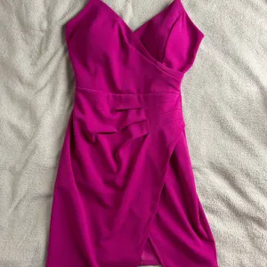 Roze haljina XS-S