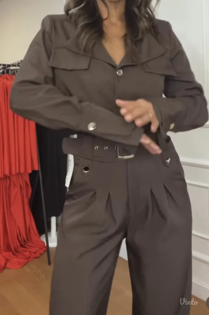 Komplet - potpuno nov, sa etiketom