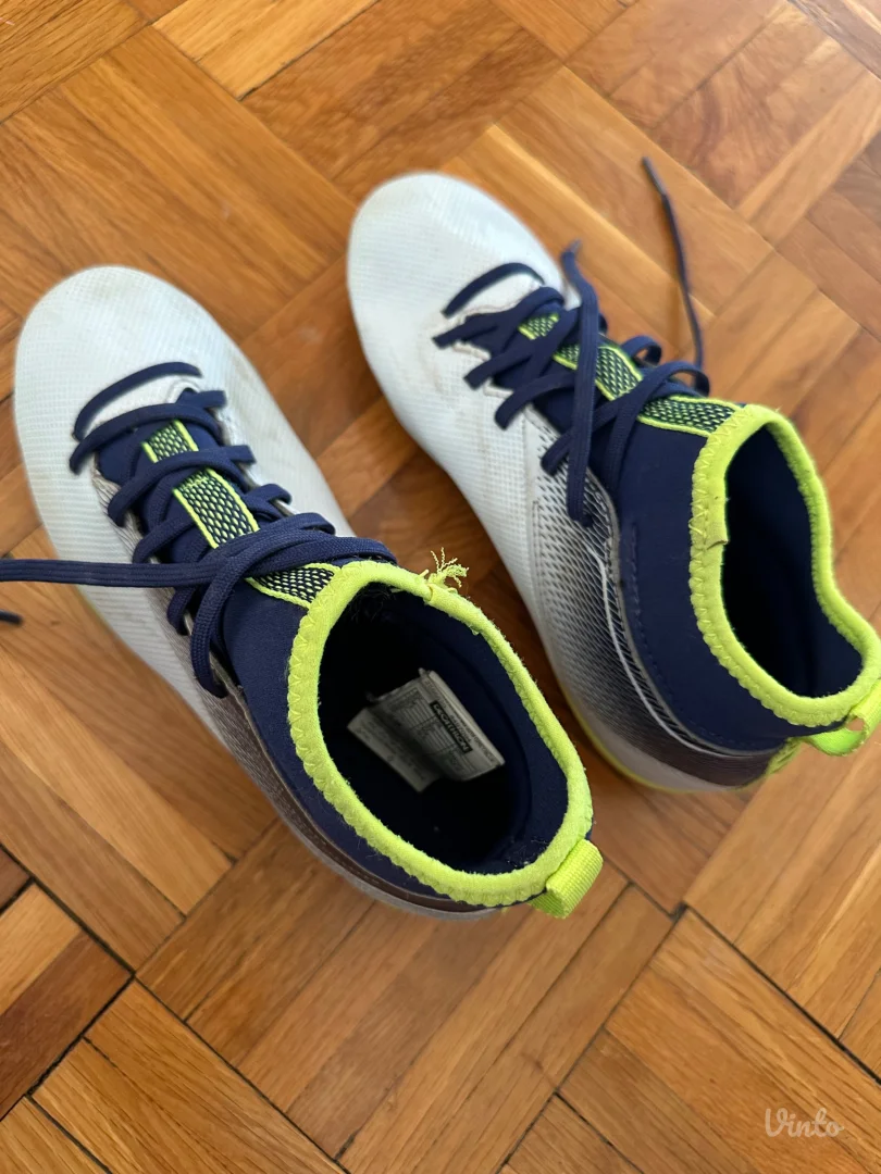 Decathlon Kipsta kopacke 33vel