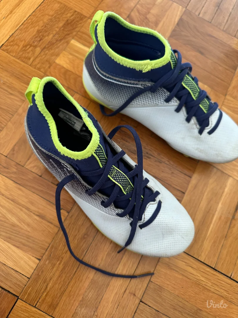 Decathlon Kipsta kopacke 33vel