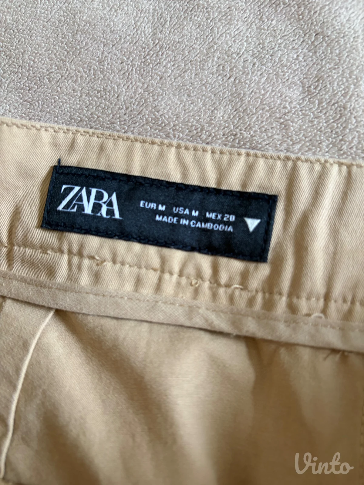 Zara mini suknja, M