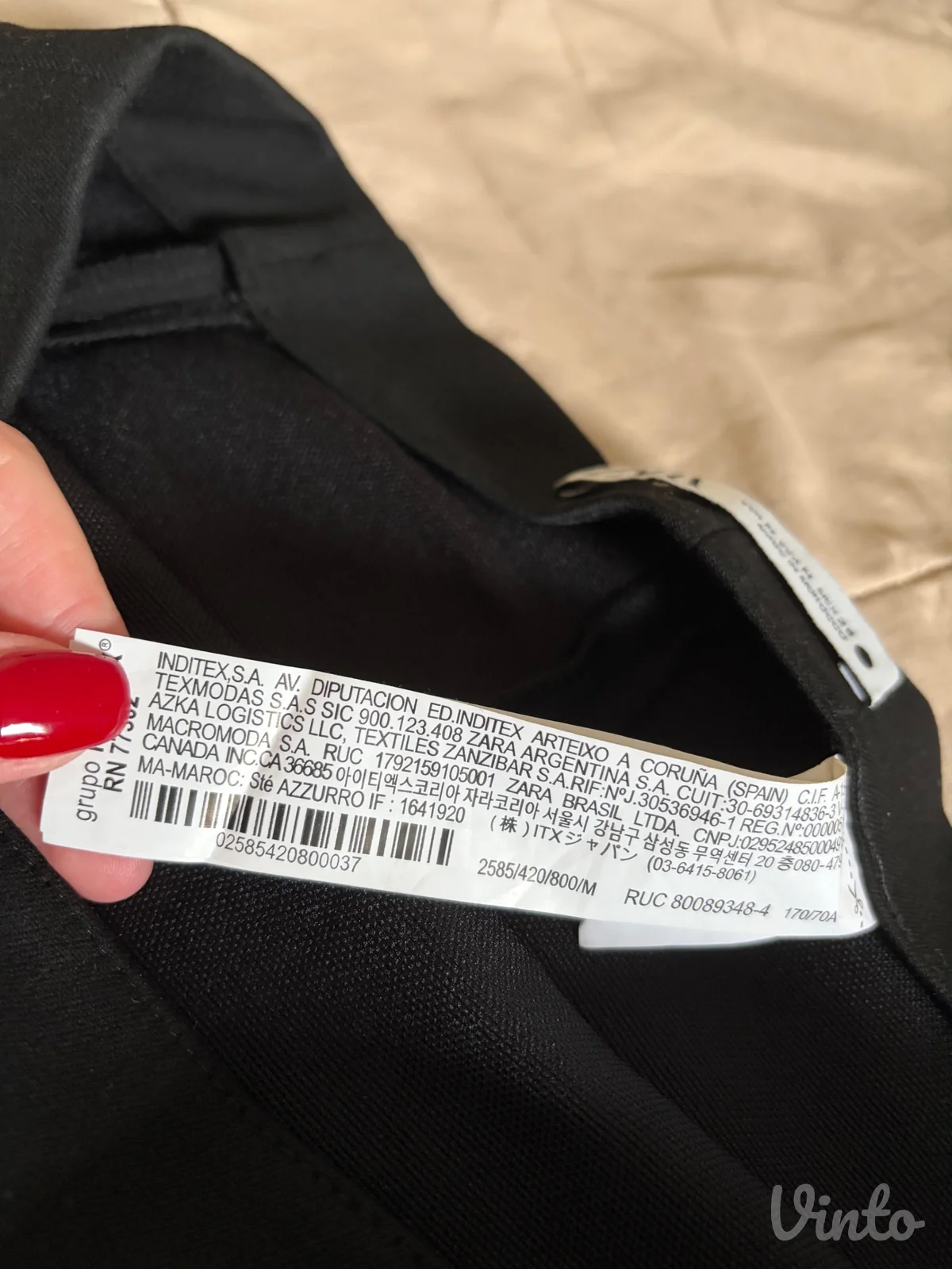 Zara crna mini suknja