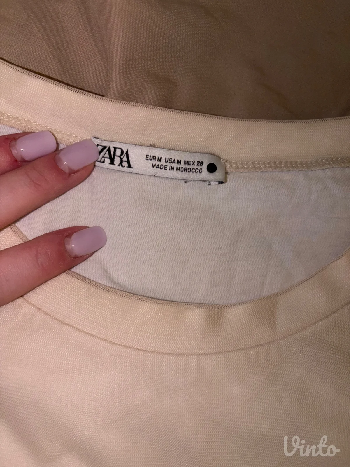 Zara majica, M
