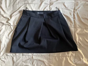 Zara crna mini suknja