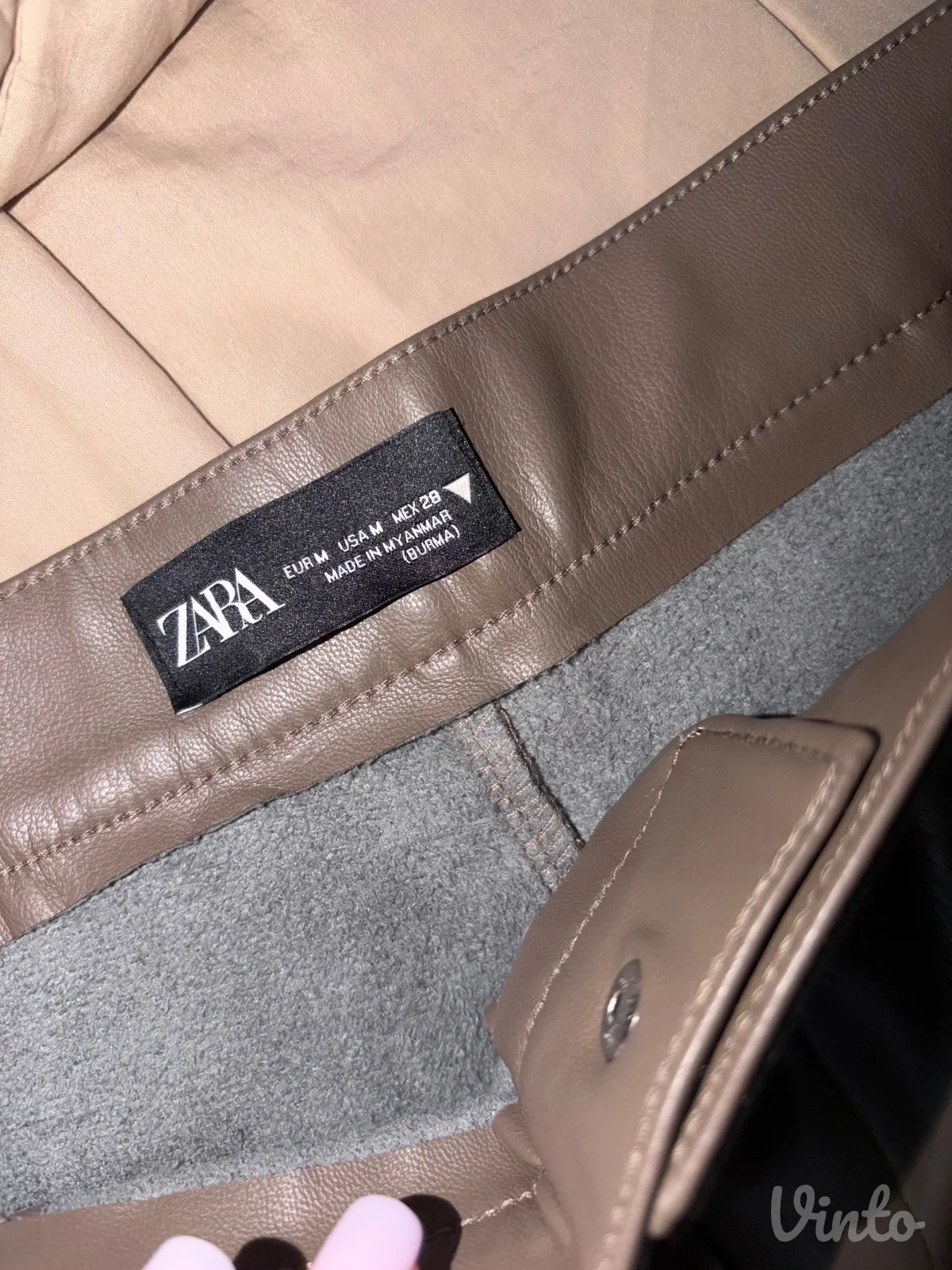 Zara kožne pantalone/helanke, M