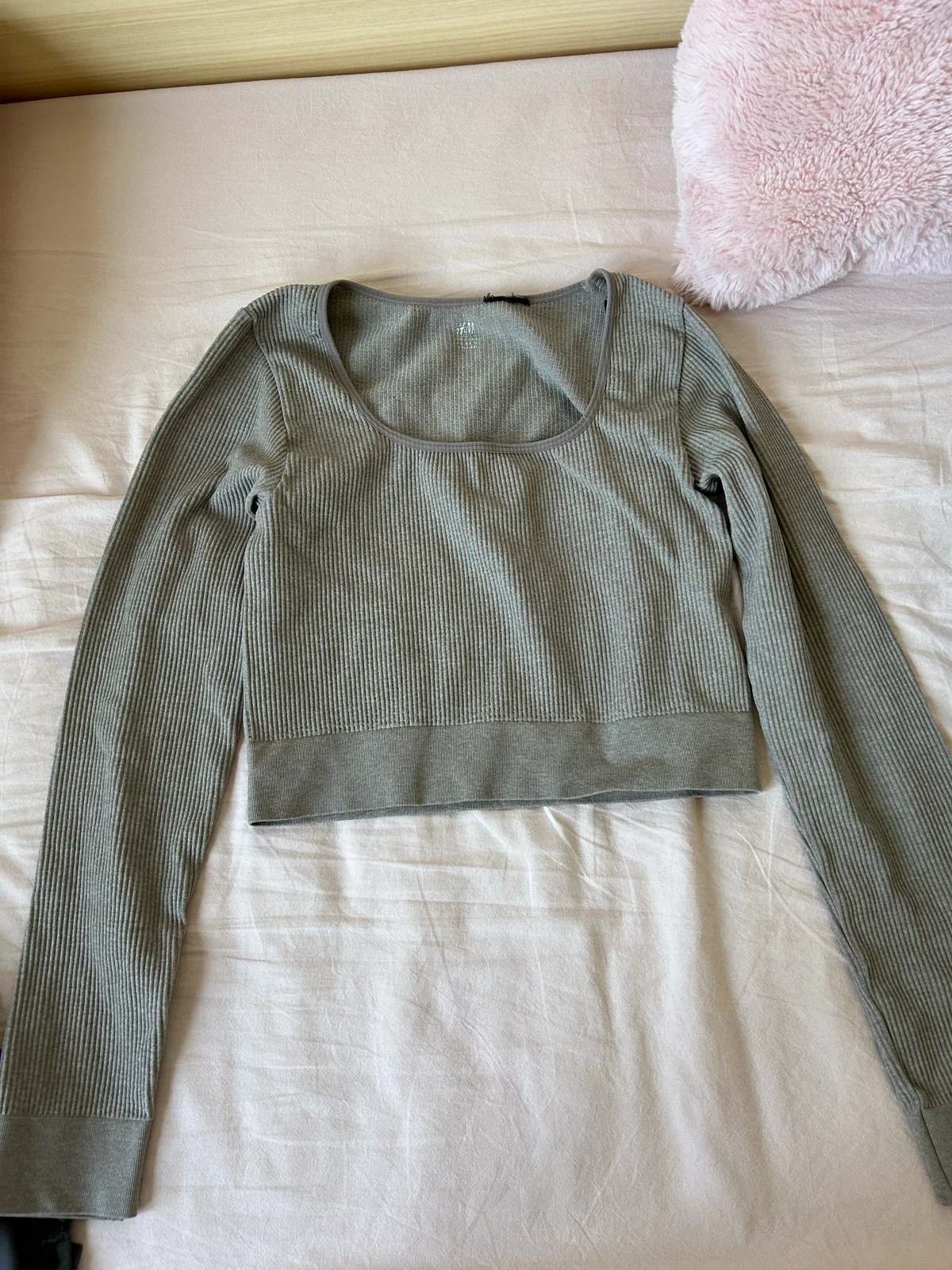 H&m - majica S