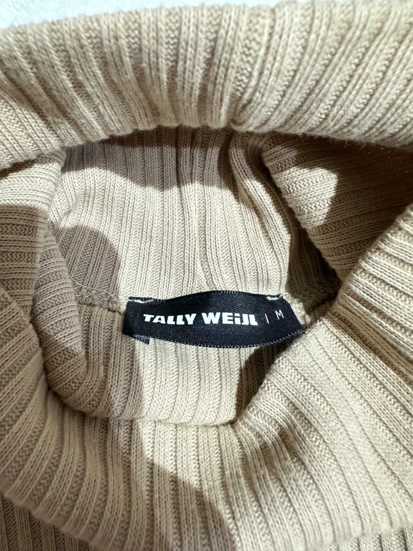 Tally Weijl elegantna bež rolka