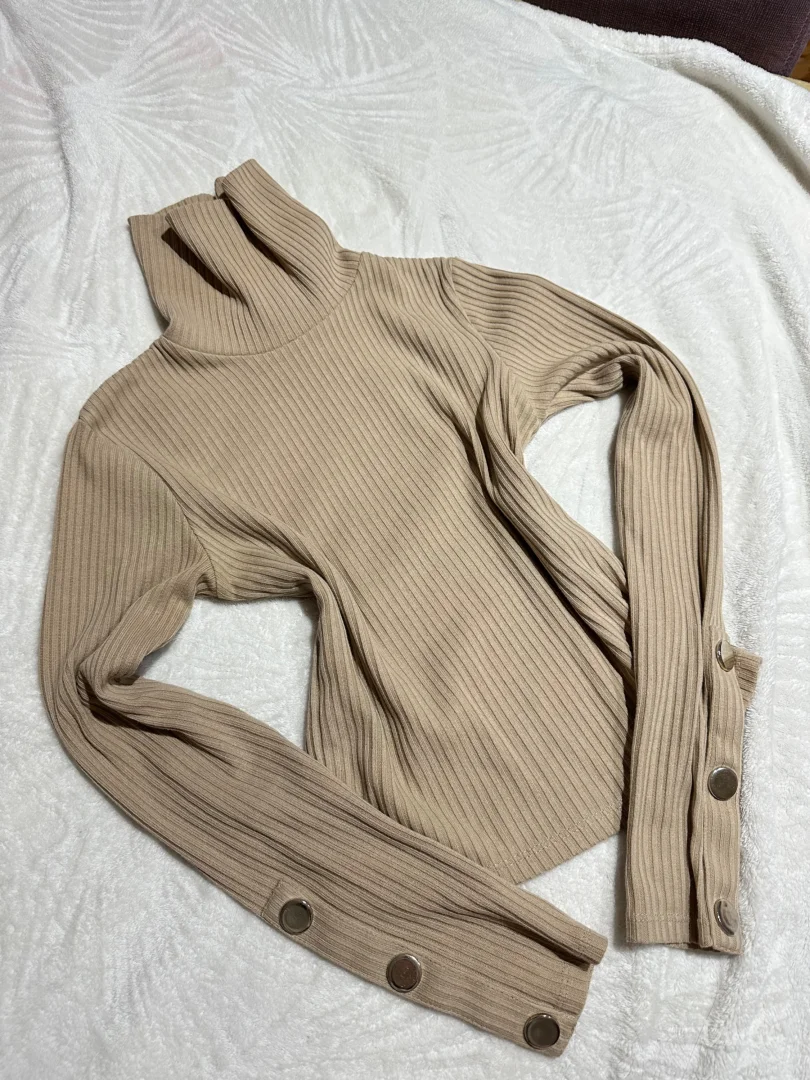 Tally Weijl elegantna bež rolka