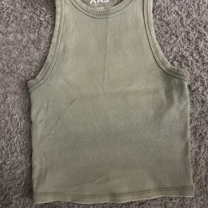 new yorker zenska majica