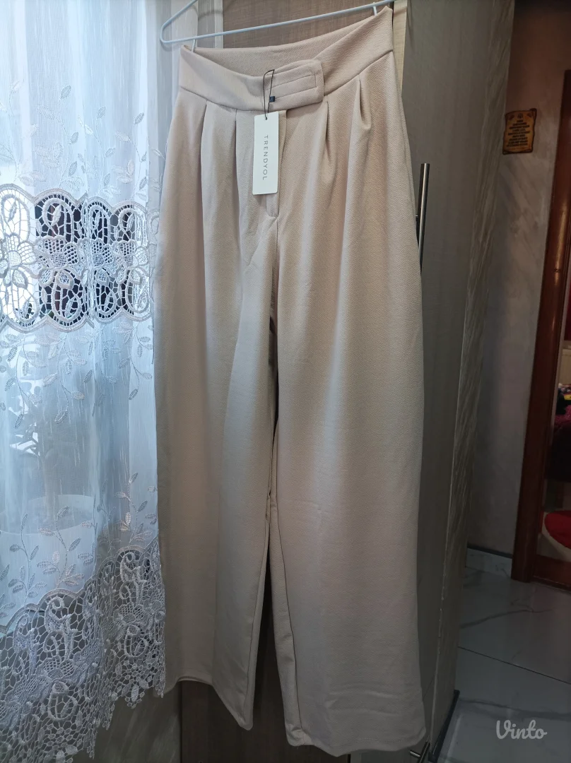 Pantalone ženske M