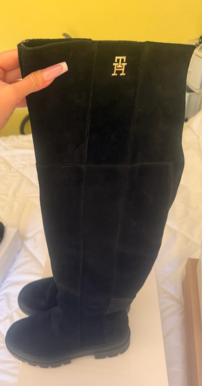 Tommy Hilfiger crne čizme