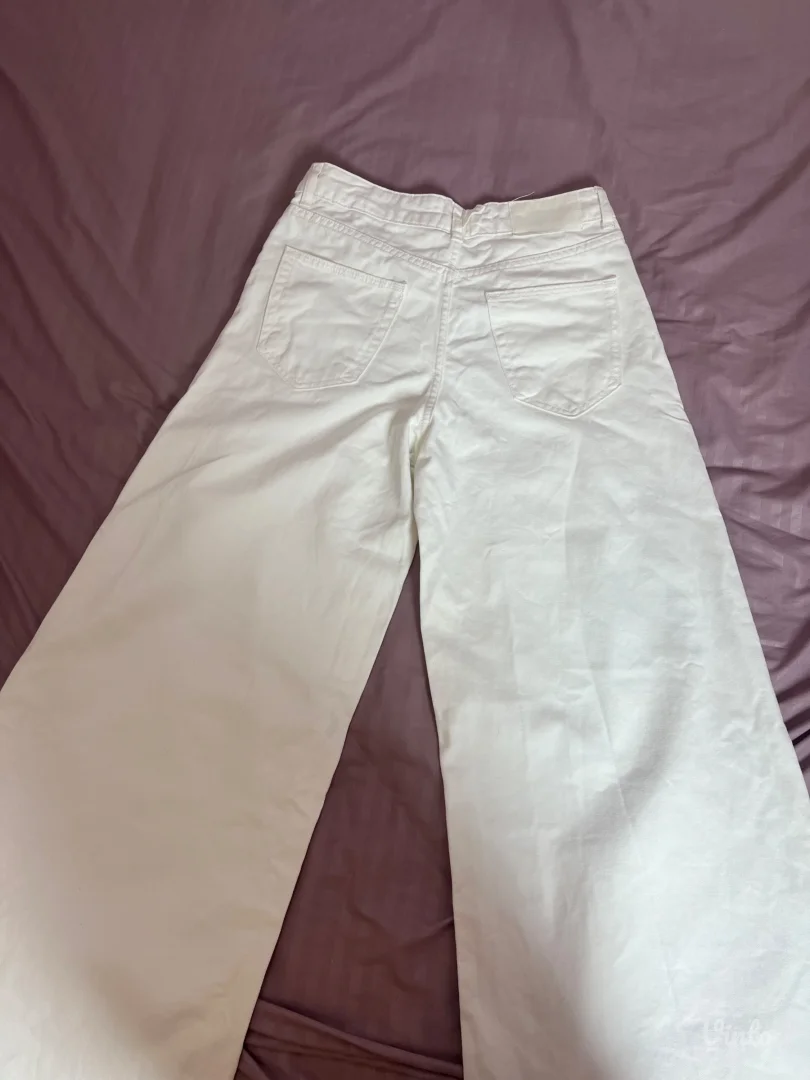 Zara-ženske farmerke