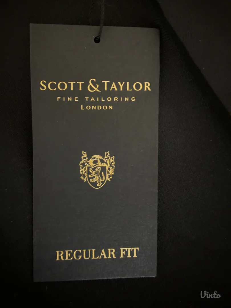 Muško odelo komplet na prodaju plus pantalone