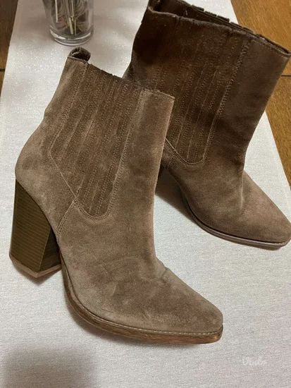 Gino Rossi kožne čizmice – kao nove!