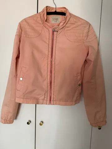 Bershka bomber jaknica