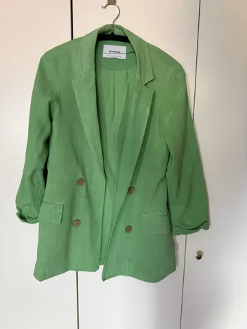 Stradivarius tanji sako, S