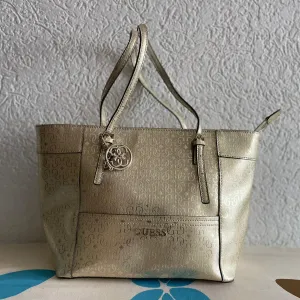 Guess torba