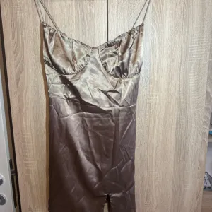 Etika fashion haljina