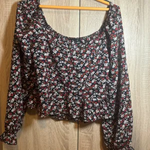 Sinsay crop bluza
