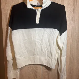 H&M majica/dzemperak