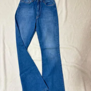 Fioretto farmerke zvoncare