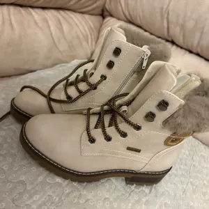 Ženske kratke čizmice