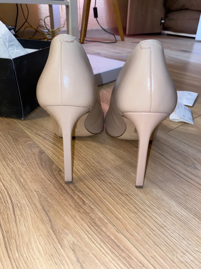 AKCIJA KOMPLET+STIKLE NOVO