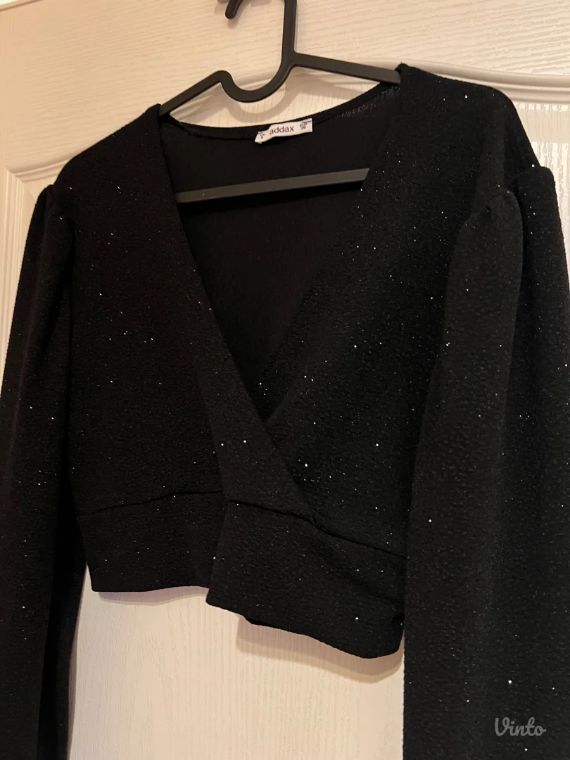 Crni Top sa šljokicama