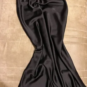 Zara satenska suknja