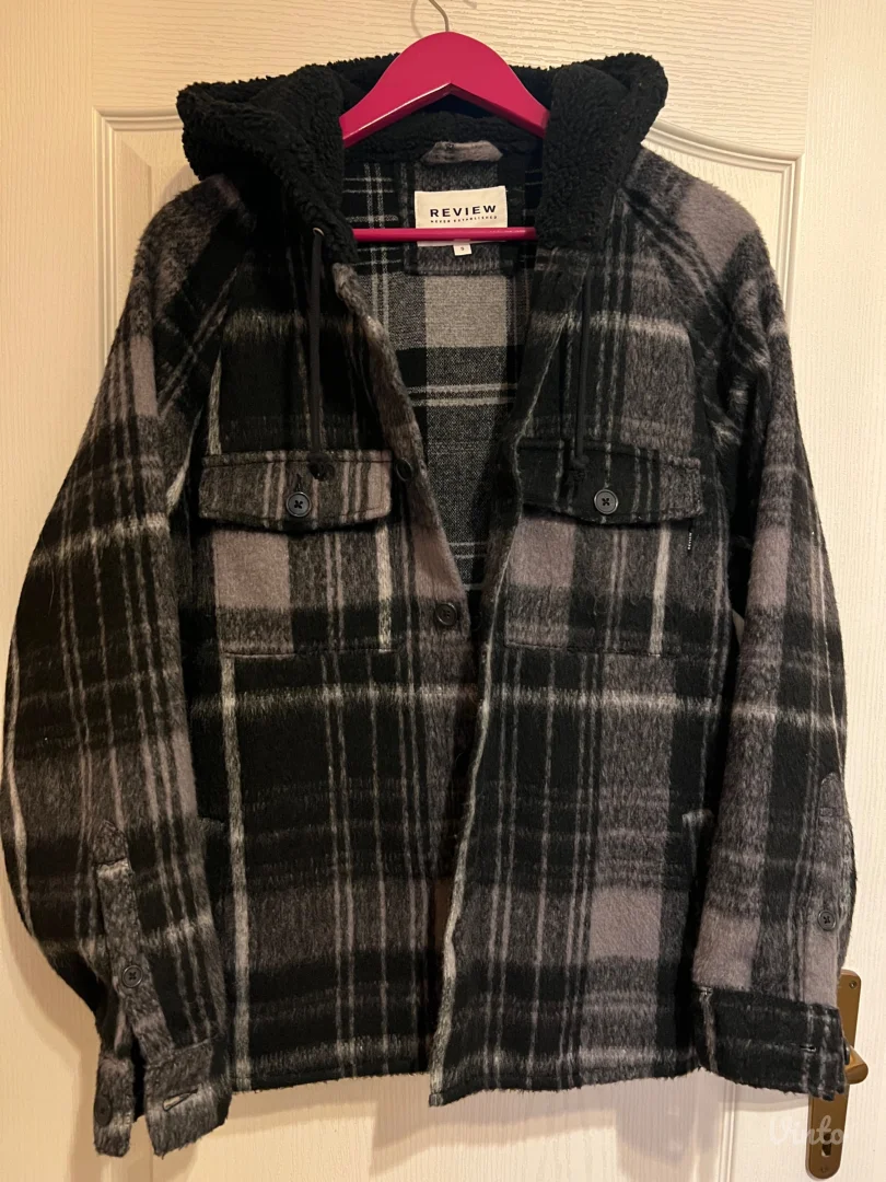 Jakna sa kapuljačom