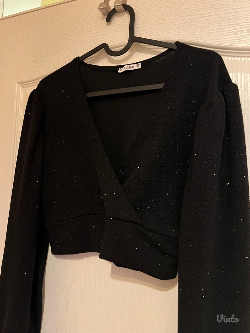 Crni Top sa šljokicama