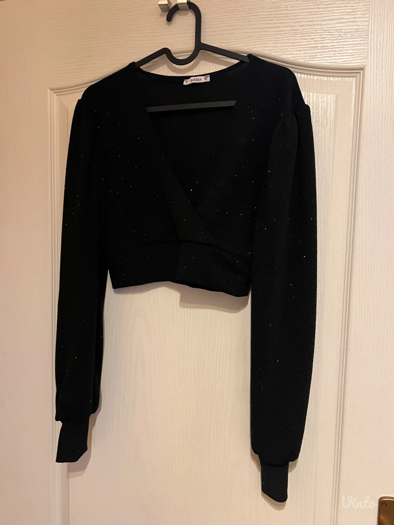 Crni Top sa šljokicama