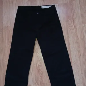 Esmara- crne pantalone