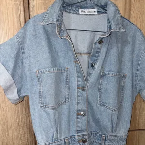 Zara teksas kombinezon