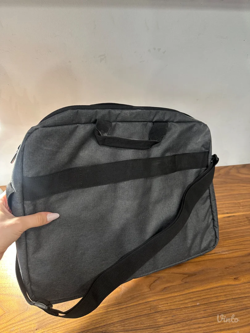 Torba za laptop