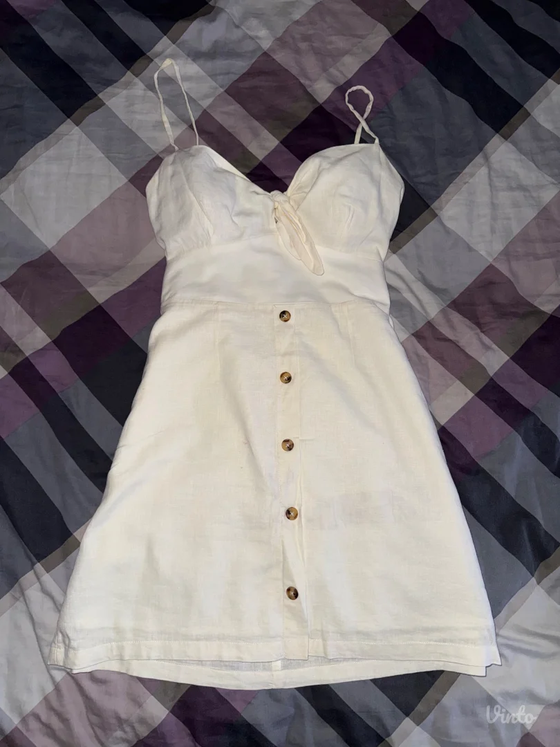 Letnja kratka bela haljina