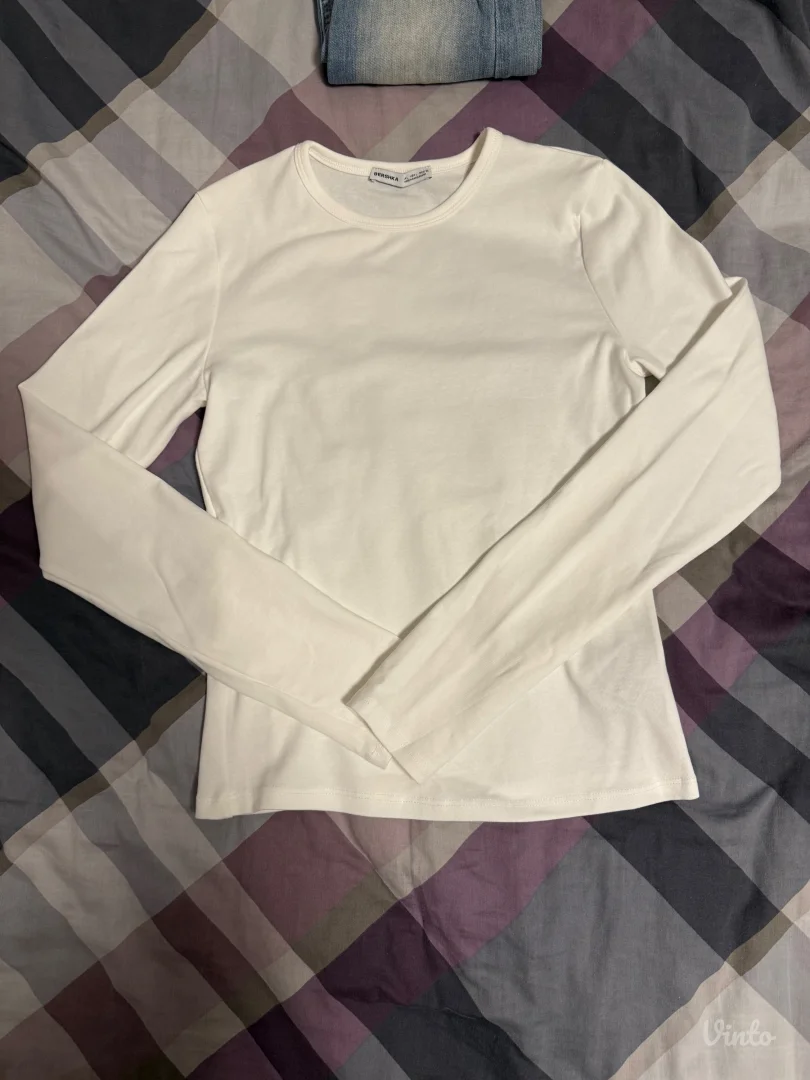 Bela majica dugih rukava