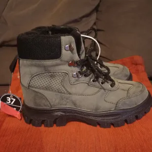 Waikiki čizme za dečake