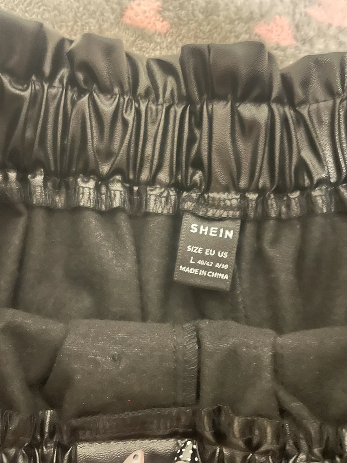 Shein-kožni šorc