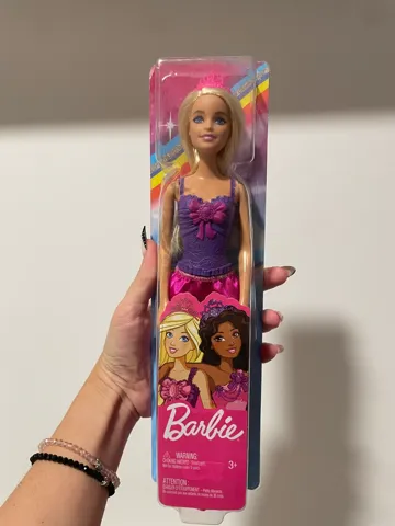 Barbie lutka