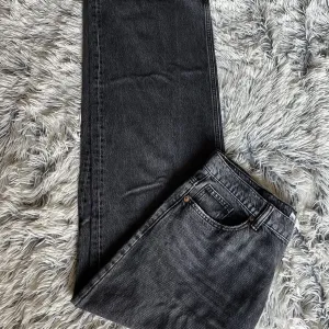Zara farmerke