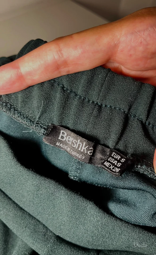 Bershka - maslinaste pantalone