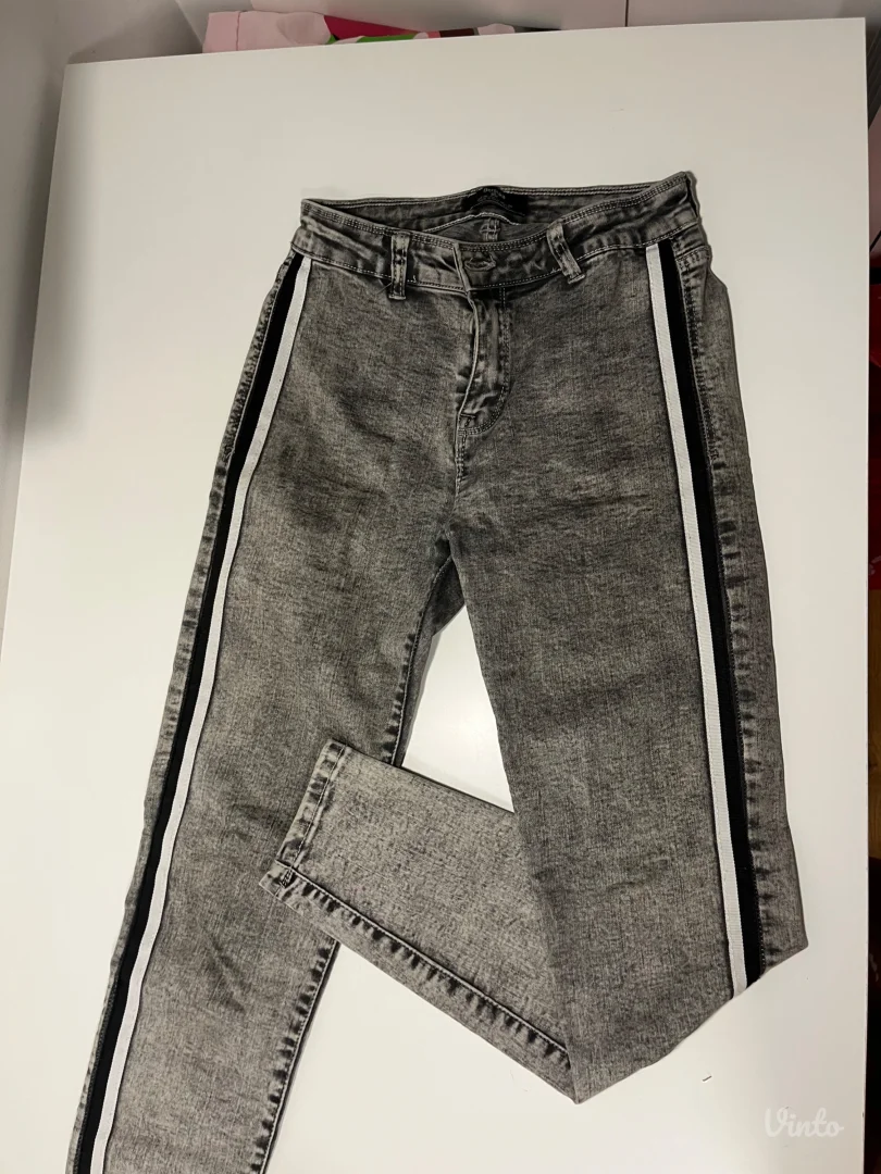 Farmerke sive sa linijom