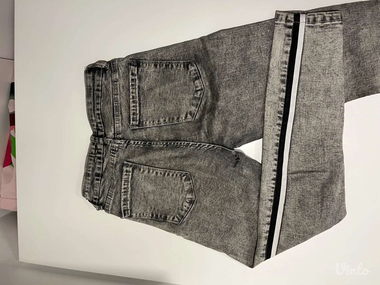 Farmerke sive sa linijom