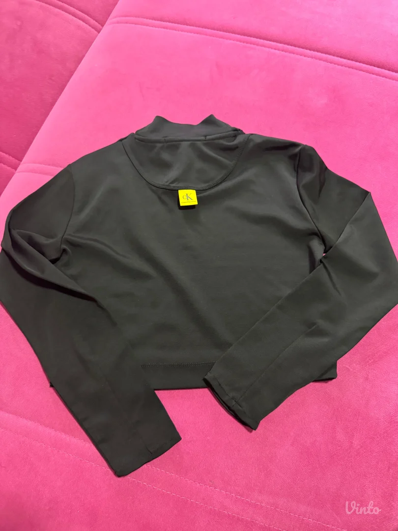 Calvin Klein crop top bluza