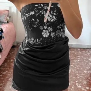 Haljina sa šljokicama