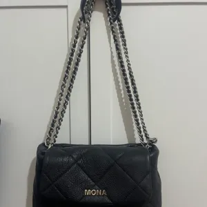 Mona crna torba