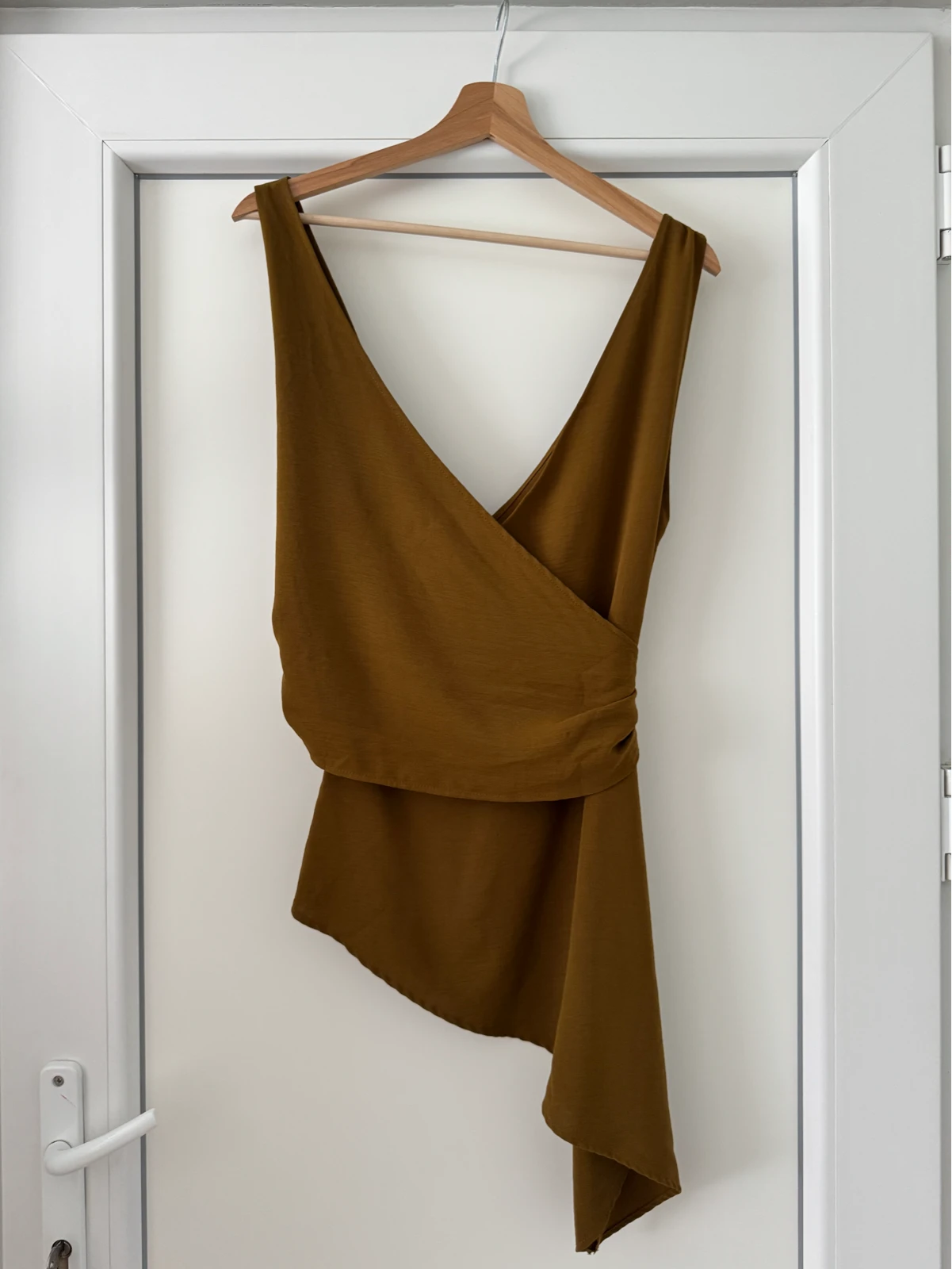 Zara asimetrična bluza