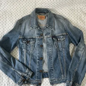 Levis teksas jakna